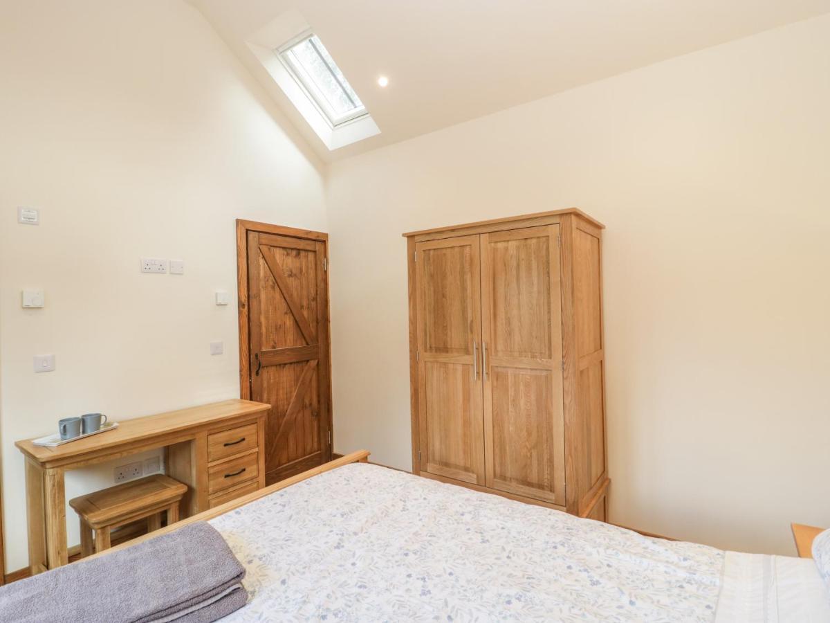 Villa The Milking Barn Yeovil Exterior foto